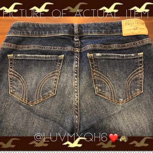 Hollister Distressed Straight Leg Mid Rise Jeans - Picture 5 of 5